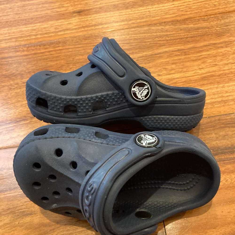 Crocs Kids Classic Clog Slip-On Boys & Girls Navy Blue Size C5 Summer Shoes - Picture 3 of 7